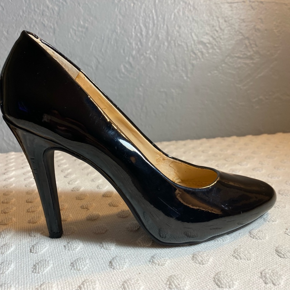 JESSICA SIMPSON Black Patent Leather Heels